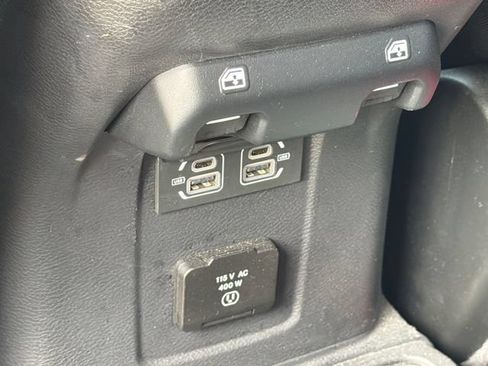 Used 2021 Jeep Gladiator Overland AWD/4WD image 15