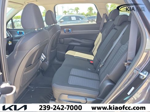 New 2026 Kia Sorento LX FWD image 11