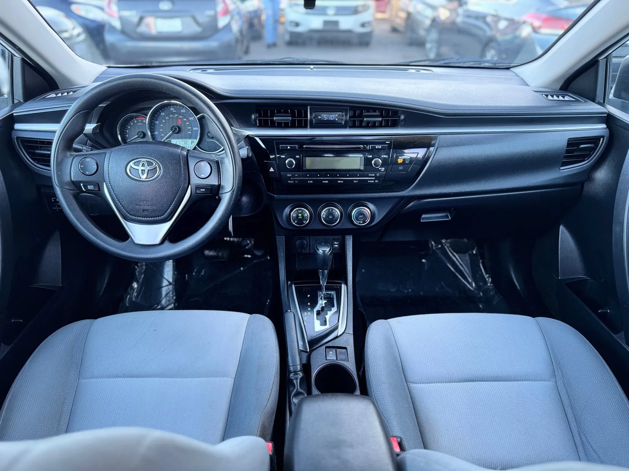 Used 2015 Toyota Corolla L FWD image 12
