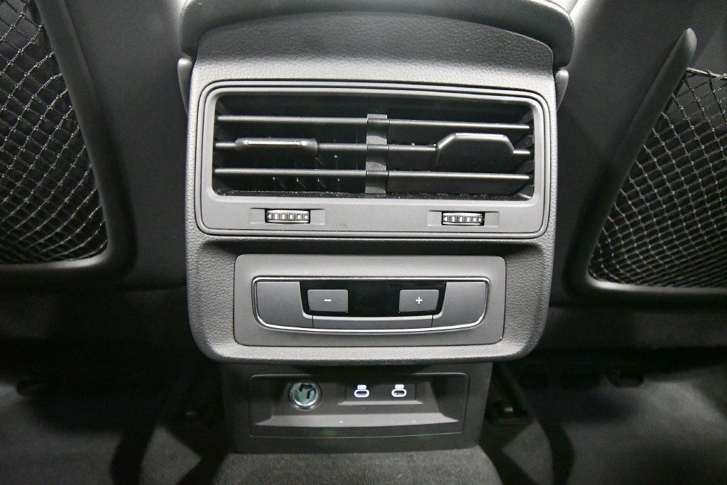 Used 2025 Audi Q7 3.0T Premium Plus AWD/4WD image 17