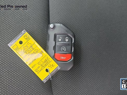 Certified 2018 Jeep Wrangler Unlimited Sport S AWD/4WD image 29