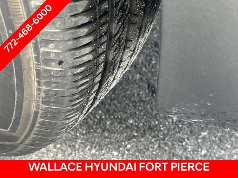 Used 2025 Hyundai Tucson SEL FWD image 11