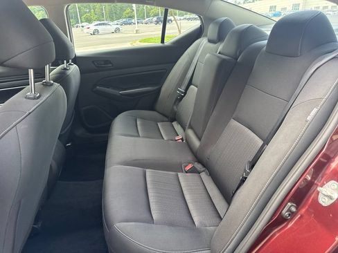 Used 2024 Nissan Altima 2.5 SV FWD image 32