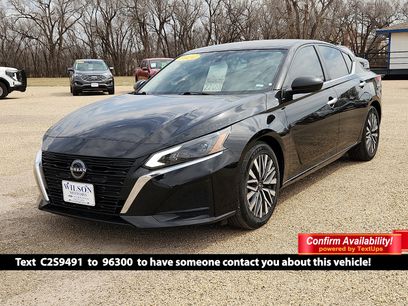 Used 2024 Nissan Altima 2.5 SV
