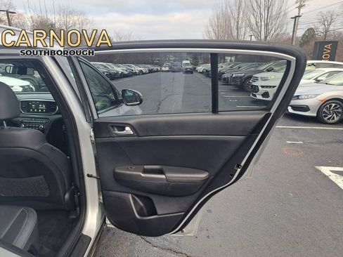 Used 2021 Kia Sportage S image 14