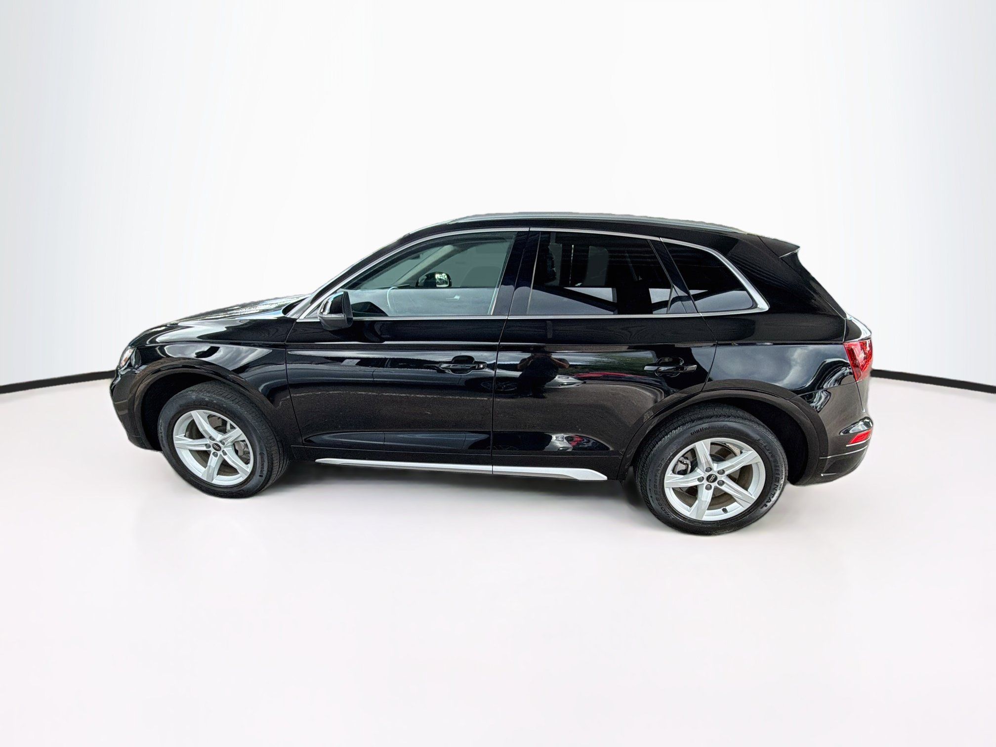 Used 2023 Audi Q5 2.0T Premium w/ Convenience Package AWD/4WD image 4