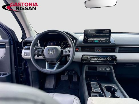 Used 2023 Honda Pilot Touring image 29