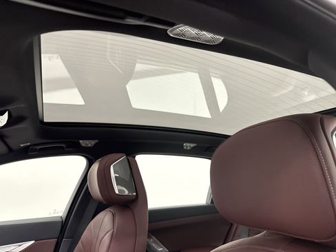 New 2025 BMW 760i xDrive w/ Premium Package image 13