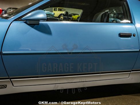 Used 1988 Chevrolet Camaro LT image 36