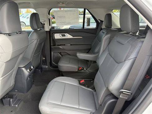 New 2026 Ford Explorer Active w/ Active Comfort Package image 14