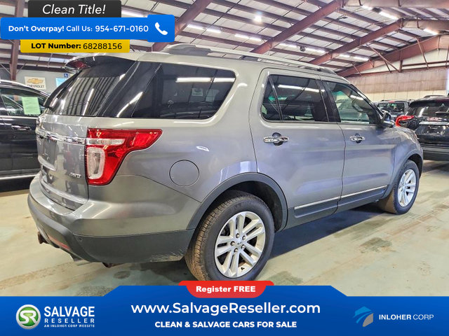 Used 2014 Ford Explorer XLT w/ Equipment Group 202A AWD/4WD image 4
