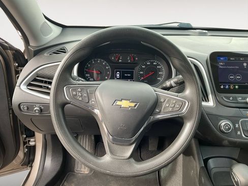 Used 2024 Chevrolet Malibu LS FWD image 12