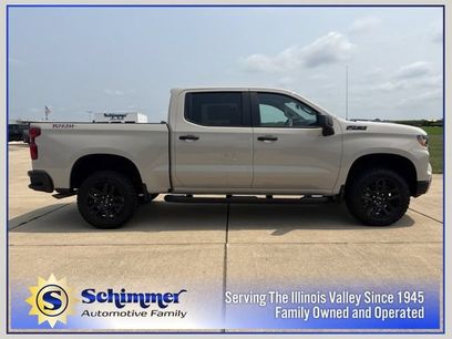 New 2026 Chevrolet Silverado 1500 Custom Trail Boss w/ LPO, Dark Essentials Package