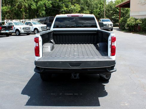 Used 2023 Chevrolet Silverado 2500 W/T w/ WT Convenience Package image 13