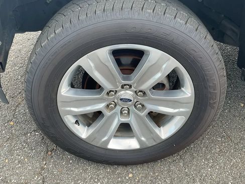 Used 2020 Ford F150 Platinum w/ Equipment Group 701A Luxury AWD/4WD image 15
