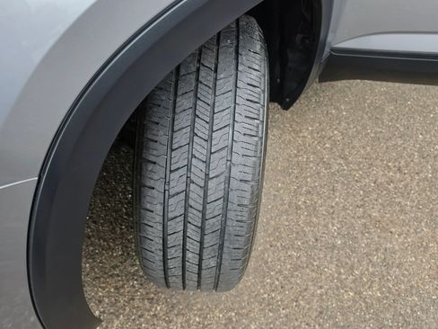Used 2022 Volkswagen Atlas Cross Sport SE AWD/4WD image 39
