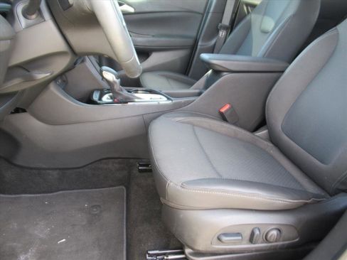 Used 2023 Buick Encore GX Select w/ Safety Package II image 15