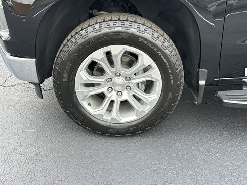 Used 2024 Chevrolet Silverado 1500 LTZ image 11