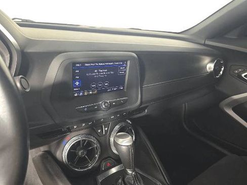 Used 2022 Chevrolet Camaro LT RWD image 12