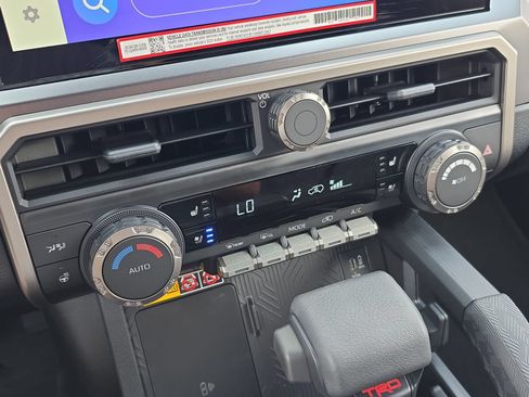 New 2026 Toyota 4Runner TRD Off-Road Premium AWD/4WD image 20