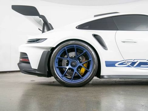 Used 2024 Porsche 911 GT3 RS w/ Weissach Package RWD image 9