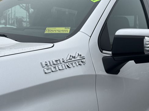 Used 2019 Chevrolet Silverado 1500 High Country w/ Technology Package image 32