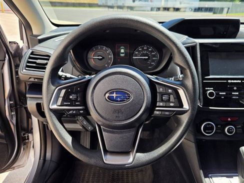 Used 2021 Subaru Crosstrek 2.0i AWD/4WD image 17