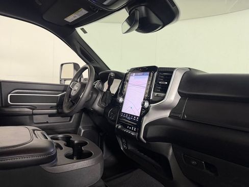 Used 2025 RAM 2500 Big Horn AWD/4WD image 29