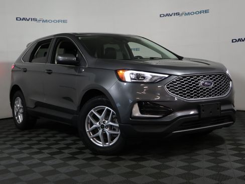 Used 2024 Ford Edge SEL AWD/4WD image 2