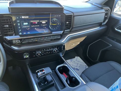 Used 2024 Chevrolet Silverado 1500 RST image 12