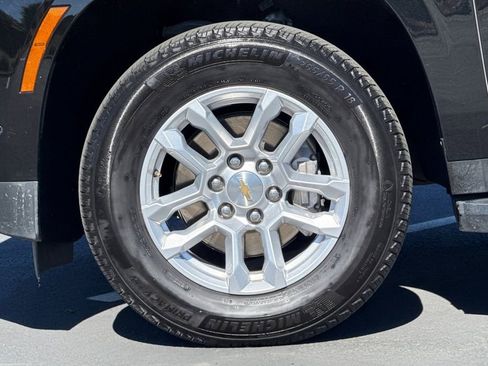 Used 2025 Chevrolet Tahoe LT image 15