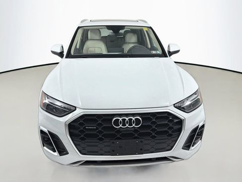 Used 2023 Audi Q5 2.0T Premium Plus w/ Premium Plus Package AWD/4WD image 2