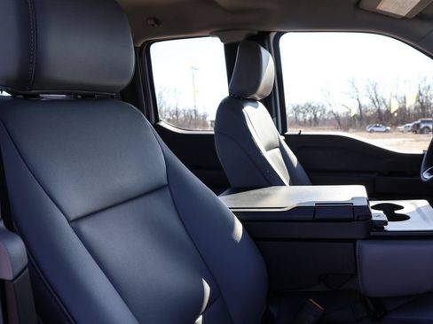 New 2024 Ford F550 4x4 SuperCab Super Duty image 16