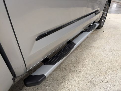 Used 2024 Toyota Tundra Platinum image 11