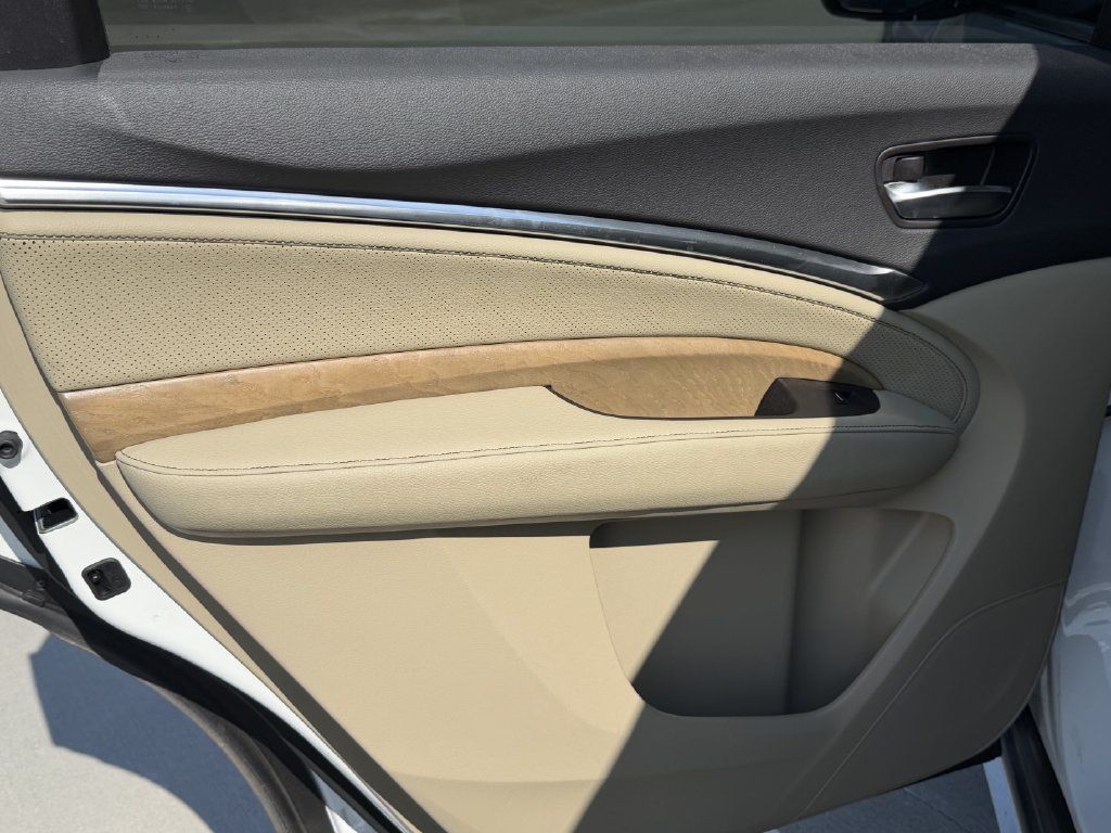 Used 2019 Acura MDX w/ Technology Package FWD image 24