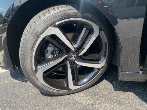 Used 2019 Honda Accord Sport image 8