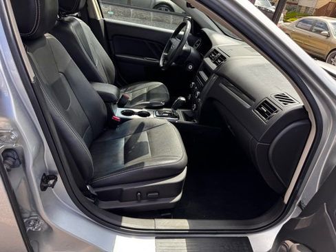 Used 2012 Ford Fusion Sport FWD image 31