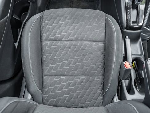 Used 2022 Nissan Kicks S image 27