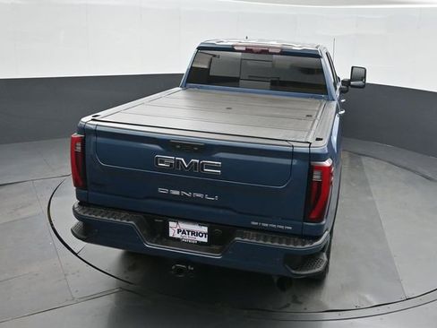 Used 2024 GMC Sierra 2500 Denali Ultimate AWD/4WD image 35