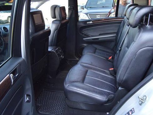 Used 2008 Mercedes-Benz GL 550 4MATIC image 48