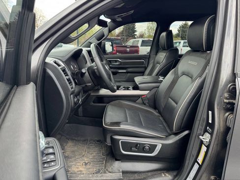 Used 2024 RAM 1500 Laramie AWD/4WD image 13