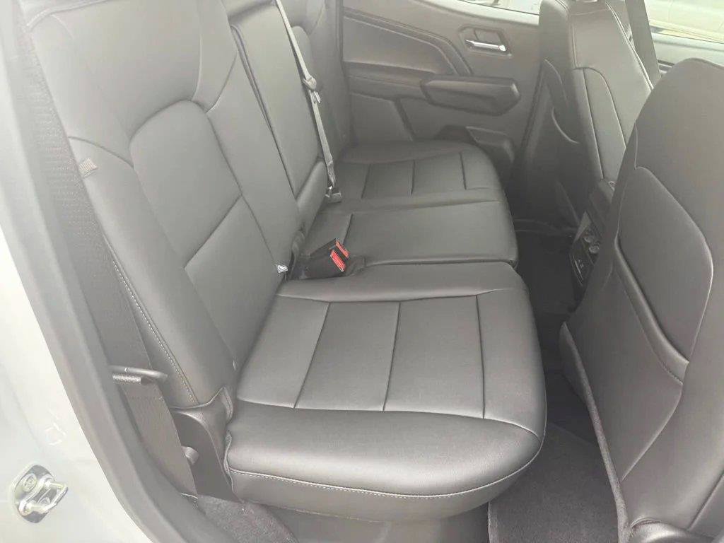 New 2026 Chevrolet Colorado LT w/ LT Convenience Package AWD/4WD image 40