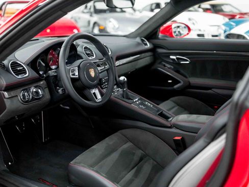 Used 2024 Porsche 718 Cayman GTS RWD image 2