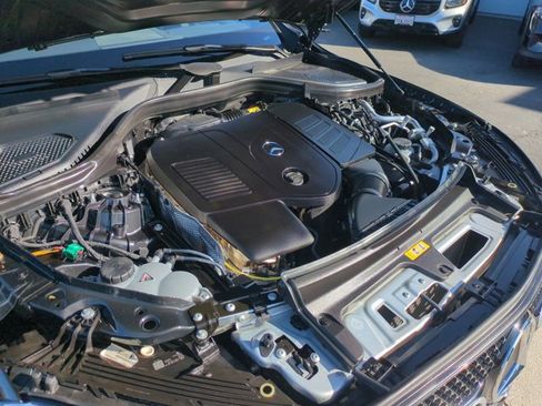 Used 2025 Mercedes-Benz GLC 350e 4MATIC image 25