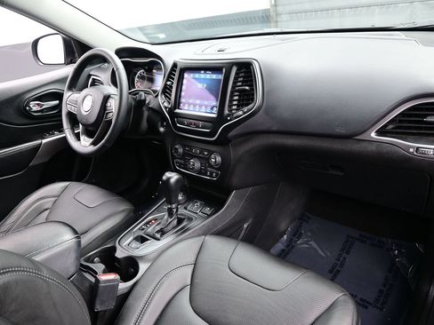 Used 2021 Jeep Cherokee Latitude Lux w/ Comfort/Convenience Group AWD/4WD image 14