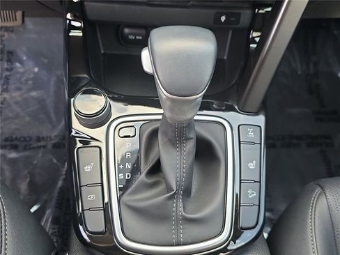 Used 2024 Kia Seltos SX AWD/4WD image 17