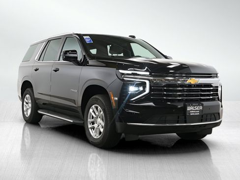 Used 2025 Chevrolet Tahoe LT AWD/4WD image 9