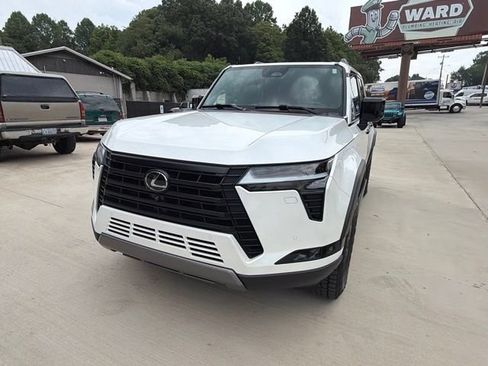 Used 2024 Lexus GX 550 AWD/4WD image 23