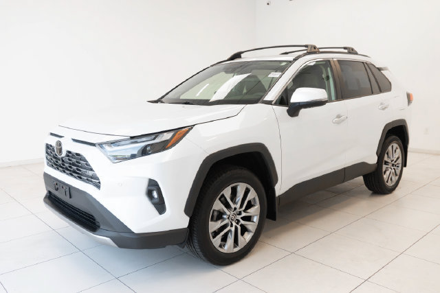 Used 2023 Toyota RAV4 Limited AWD/4WD image 30