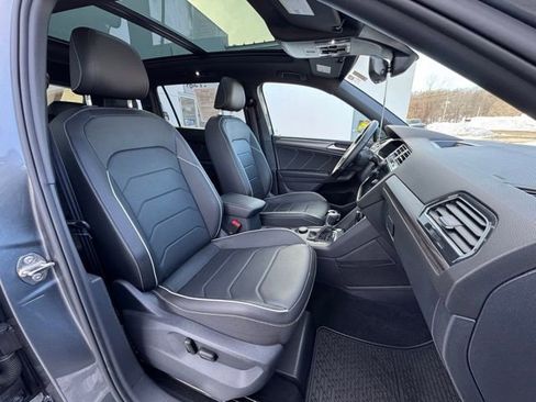 Used 2022 Volkswagen Tiguan SEL R-Line image 26